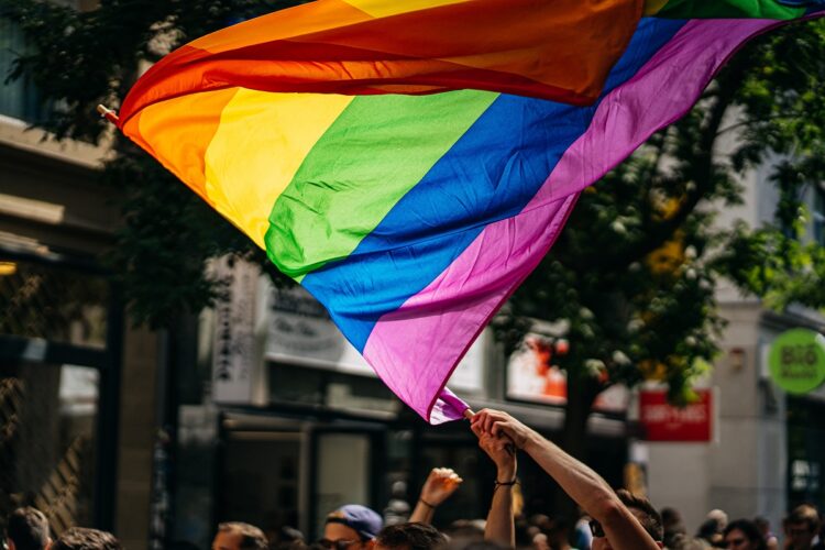 A whopping 27,000 supporters have signed the petition that was delivered to the Serbian government by the organizers of the Belgrade EuroPride, urging President Aleksandar Vucic and Prime Minister Ana Brnabic to allow EuroPride 2022 to be hosted as previously planned.